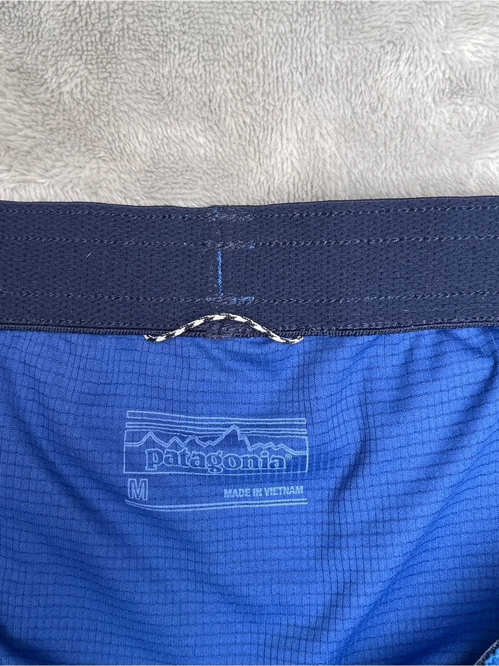 Patagonia Men’s Nine Trails lined Blue Athletic Training Shorts 8” inseam gym M
